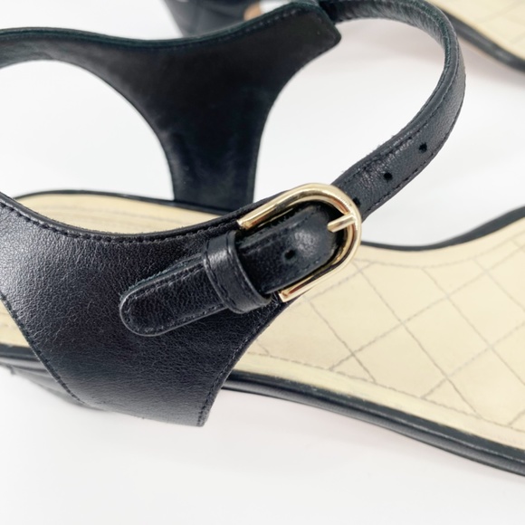 Chanel Black Quilted Leather Gold Chain Link CC Pearl Single Strap Sandals 40 - Picture 11 of 15